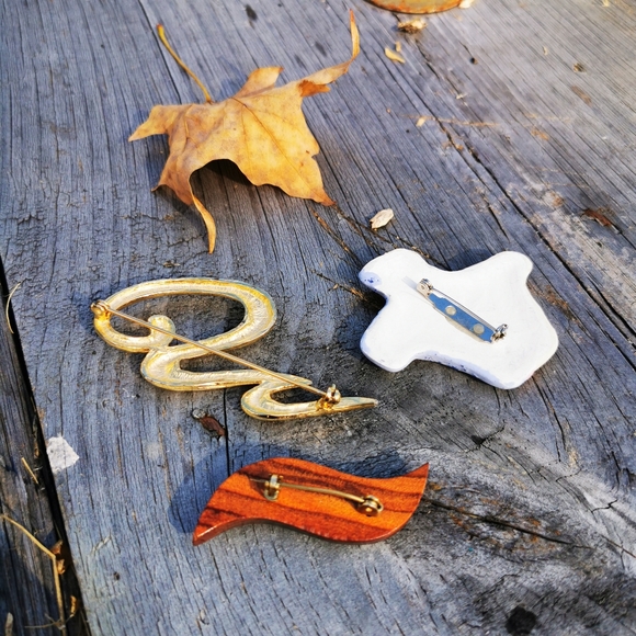 Trio of Vintage Brooches - Picture 7 of 12